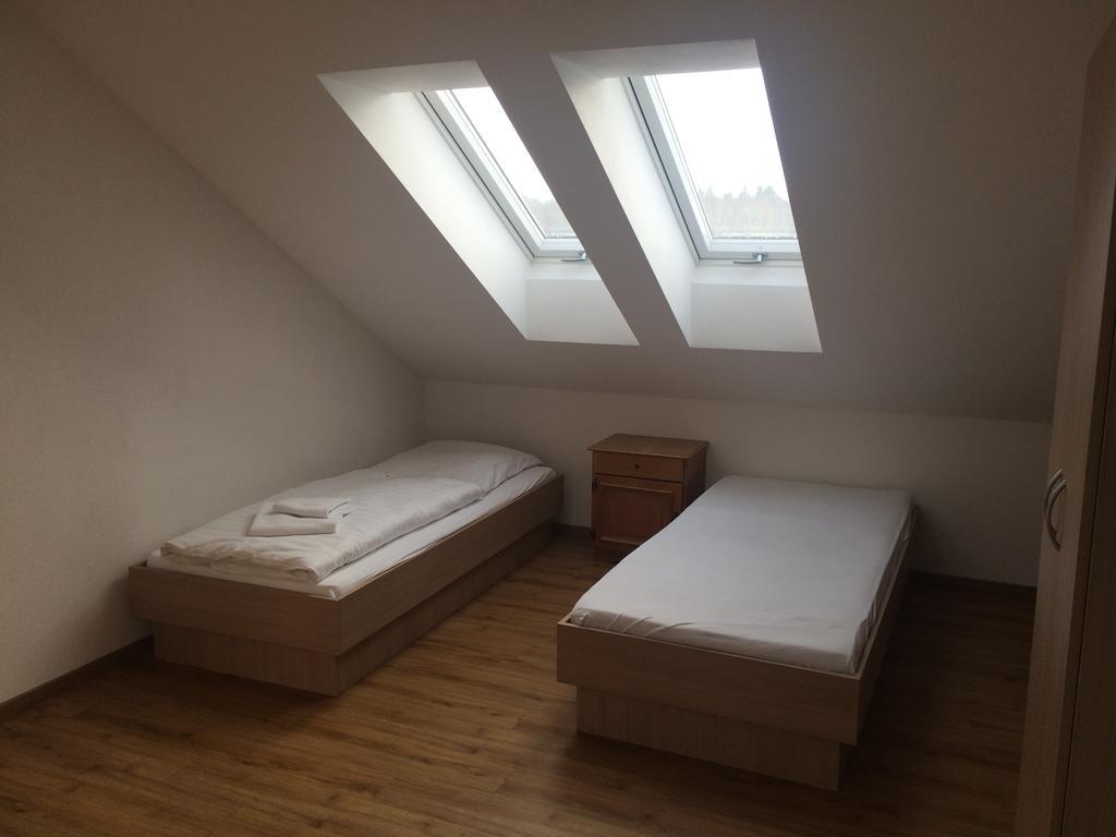 Stangl-Hof Hotell Forstinning Exteriör bild