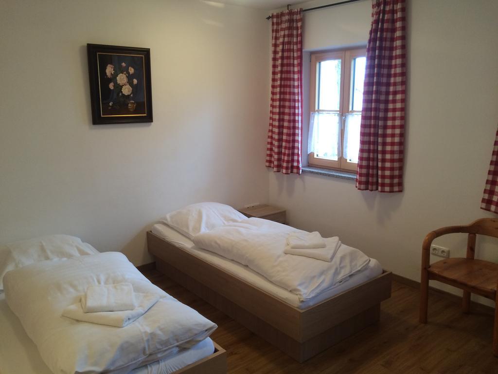 Stangl-Hof Hotell Forstinning Exteriör bild